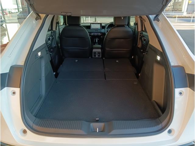 ヴェゼル ｅ：ＨＥＶ　Ｚ　元試乗車／純正コネクトナビ／マルチビューカメラ／衝突軽減ブレーキ／サイドカーテンエアバッグ／クルーズコントロール／ＥＴＣ／前席シートヒーター／ＶＳＡ／Ｂｌｕｅｔｏｏｔｈ／フルセグＴＶ／スマートキー（7枚目）