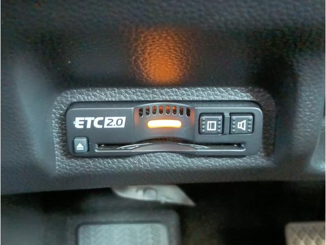 ヴェゼル ｅ：ＨＥＶ　Ｚ　元試乗車／純正コネクトナビ／マルチビューカメラ／衝突軽減ブレーキ／サイドカーテンエアバッグ／クルーズコントロール／ＥＴＣ／前席シートヒーター／ＶＳＡ／Ｂｌｕｅｔｏｏｔｈ／フルセグＴＶ／スマートキー（23枚目）