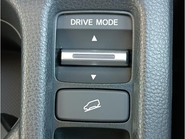 ヴェゼル ｅ：ＨＥＶ　Ｚ　元試乗車／純正コネクトナビ／マルチビューカメラ／衝突軽減ブレーキ／サイドカーテンエアバッグ／クルーズコントロール／ＥＴＣ／前席シートヒーター／ＶＳＡ／Ｂｌｕｅｔｏｏｔｈ／フルセグＴＶ／スマートキー（25枚目）