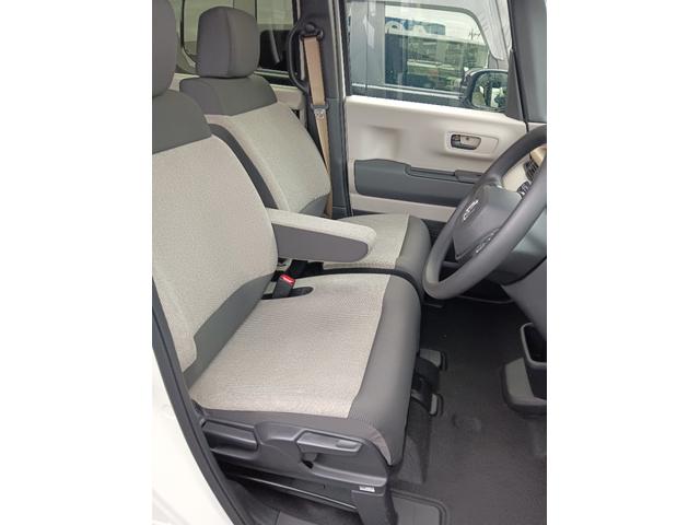 Ｎ－ＢＯＸ ベースグレード　元試乗車／ホンダセンシング／純正ナビ／片側電動スライドＤ／フルセグ／バックカメラ／Ｂｌｕｅｔｏｏｔｈ／ＬＥＤヘッドライト／ＥＴＣ／パーキングセンサー／禁煙車／サイドカーテンエアバッグ／盗難防止システム（2枚目）