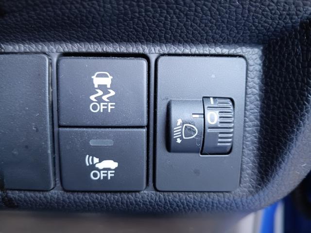 フィットハイブリッド Ｆパッケージ　社外ナビ／スタッドレスタイヤ付／ワンセグＴＶ／ＥＴＣ／スマートキー／プッシュスタート／アイドリングストップ／スペアキー／横滑り防止システム／イモビライザー／ハロゲンライト／パワステ（17枚目）