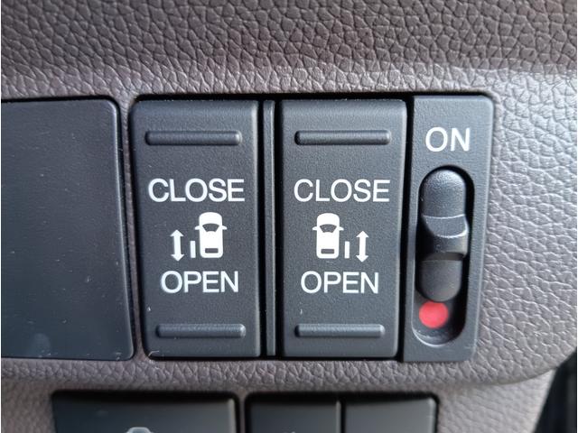 フリード Ｇ・ホンダセンシング　社外ナビ／ＣＤ／ＤＶＤ／後席ヘッドレストツインモニター／両側電動スライドドア／アイドリングストップ／社外ウーファー／ＥＴＣ／ドラレコ（フロントのみ）／Ｂｌｕｅｔｏｏｔｈ／ＬＥＤヘッド／スマートキー（19枚目）