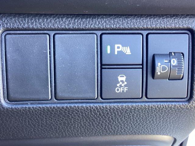 ヴェゼル ｅ：ＨＥＶＸ　当社デモカー上がり　　前後ドライブレコーダー　ホンダ純正９インチナビ　フルセグＴＶ　Ｂｌｕｅｔｏｏｔｈ　バックカメラ　禁煙車　ＬＥＤヘッドライト　ホンダセンシング　ホンダコネクト対応（22枚目）