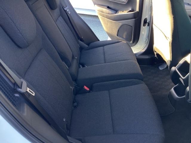 ヴェゼル ｅ：ＨＥＶＸ　当社元試乗車　禁煙車　ドラレコ前後　純正９インチナビ　ＥＴＣ　バックカメラ　サイドカーテンエアバック　ＬＥＤヘッドライト　クルーズコントロール　フルセグＴＶ　Ｂｌｕｅｔｏｏｔ　スマートキー　キーレス（22枚目）