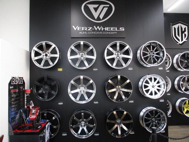 プレミアムエディション KUHLコンプリートカー クールレーシング KRUISEフルエアロ VERZ20インチAW&国産FALKENタイヤ BLITZ車高調 フライホイールハウジング交換済み ソレノイドバルブ洗浄済み(44枚目)