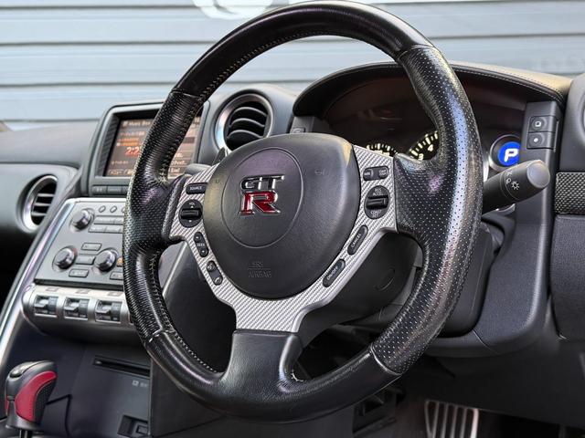 ＧＴ－Ｒ ブラックエディション　ＫＵＨＬエアロパーツ９点装着／ＧＲ６ミッションアッパープログラム施工済み／ブーストアップ＆リミッターカット／ミッションデータＭＹ１３／冷却系対策済／フライホイール対策済／イグラ　セキュリティアラーム（13枚目）