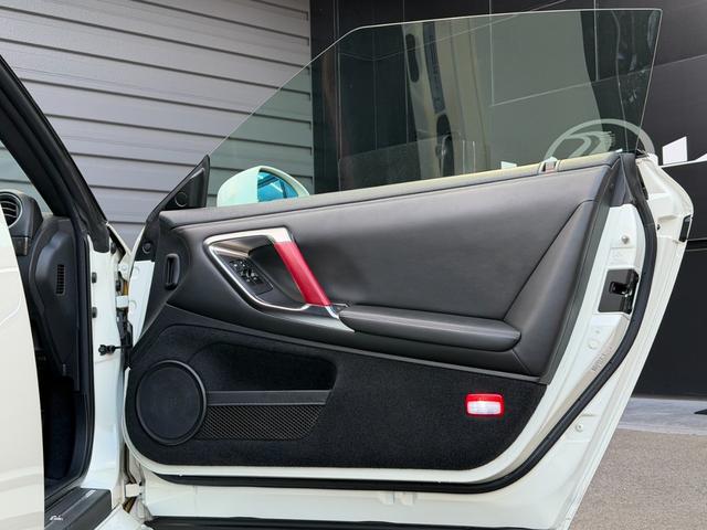 ＧＴ－Ｒ ブラックエディション　ＫＵＨＬエアロパーツ９点装着／ＧＲ６ミッションアッパープログラム施工済み／ブーストアップ＆リミッターカット／ミッションデータＭＹ１３／冷却系対策済／フライホイール対策済／イグラ　セキュリティアラーム（18枚目）