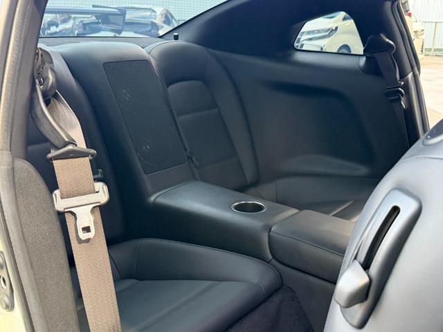 ＧＴ－Ｒ ブラックエディション　ＫＵＨＬエアロパーツ９点装着／ＧＲ６ミッションアッパープログラム施工済み／ブーストアップ＆リミッターカット／ミッションデータＭＹ１３／冷却系対策済／フライホイール対策済／イグラ　セキュリティアラーム（19枚目）