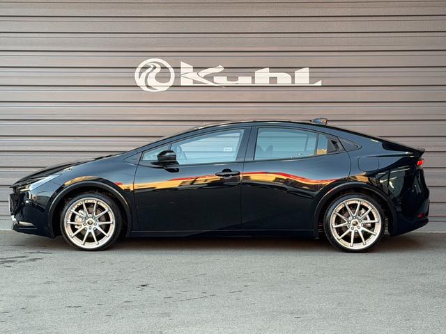 プリウス PHEV-Z 登録済未使用車/パノラマルーフ/ディスプレイオーディオPLUS12.3インチ/パノラミックビューモニター/デジタルミラー運転席パワーシート+シートポジションメモリ/ETC2.0/合成皮革シート!(5枚目)