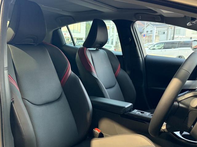 プリウス PHEV-Z 登録済未使用車/パノラマルーフ/ディスプレイオーディオPLUS12.3インチ/パノラミックビューモニター/デジタルミラー運転席パワーシート+シートポジションメモリ/ETC2.0/合成皮革シート!(21枚目)