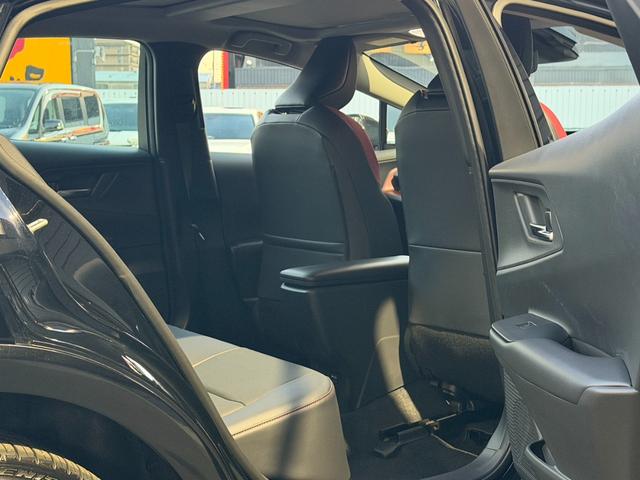 プリウス PHEV-Z 登録済未使用車/パノラマルーフ/ディスプレイオーディオPLUS12.3インチ/パノラミックビューモニター/デジタルミラー運転席パワーシート+シートポジションメモリ/ETC2.0/合成皮革シート!(25枚目)