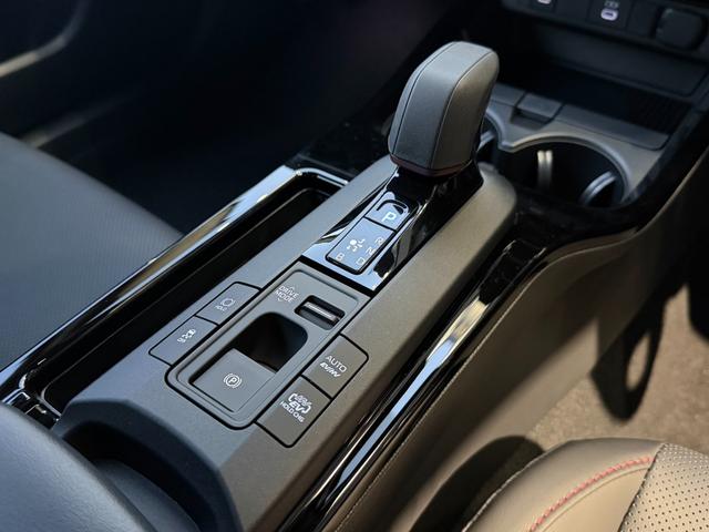 プリウス PHEV-Z 登録済未使用車/パノラマルーフ/ディスプレイオーディオPLUS12.3インチ/パノラミックビューモニター/デジタルミラー運転席パワーシート+シートポジションメモリ/ETC2.0/合成皮革シート!(32枚目)