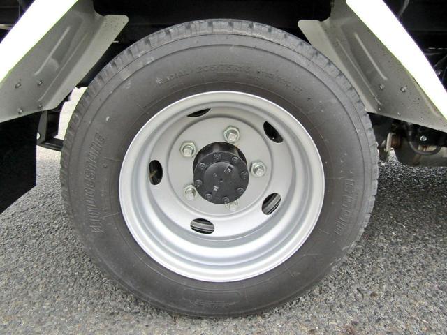 エルフトラック ３トン強化ダンプ　コボレーン付き　中間ピン　衝突軽減ブレーキ　車線逸脱警報装置　ＬＥＤヘッド　キーレスキー　Ｂｌｕｅｔｏｏｔｈ対応オーディオ　６速ＭＴ　電動格納ミラー（47枚目）