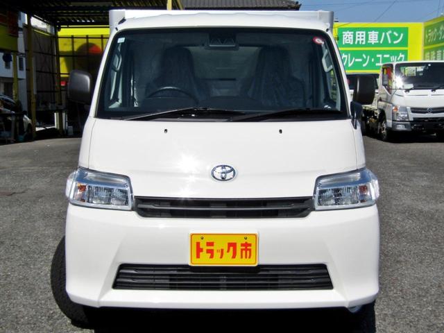 タウンエーストラック －７度設定中温冷蔵冷凍車　登録済未使用車　衝突軽減ブレーキ　プリクラッシュセーフティ　レーンデパーチャーアラート　ＬＥＤヘッドライト　オートライト（3枚目）