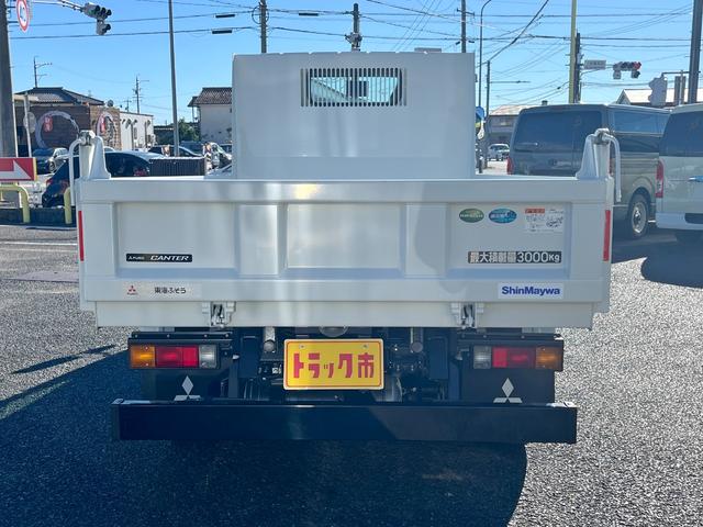 キャンター ３トン強化ダンプ　衝突軽減ブレーキ　サイドガードアシスト　１０ｉｎｃｈ液晶モニター　ステアリングスイッチ　イージーアクセスキー　バックモニター　ＬＥＤヘッドライト　５ＭＴ　未使用車（5枚目）
