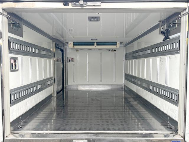ダイナトラック -22度設定低温冷蔵冷凍車 左サイドドア 送風機付き庫内内扉 バックモニター 電動格納ミラー AT車 4ナンバーサイズ 普通免許で運転OK(18枚目)