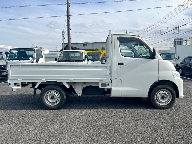 タウンエーストラック DX Xエディション 4WD 衝突軽減ブレーキ 車線逸脱警報 アイドリングストップ オートハイビーム ナビTV ETC LEDヘッドライト キーレス AT車(5枚目)