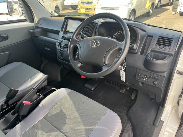 タウンエーストラック DX Xエディション 4WD 衝突軽減ブレーキ 車線逸脱警報 アイドリングストップ オートハイビーム ナビTV ETC LEDヘッドライト キーレス AT車(13枚目)