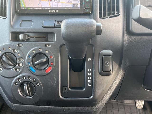 タウンエーストラック DX Xエディション 4WD 衝突軽減ブレーキ 車線逸脱警報 アイドリングストップ オートハイビーム ナビTV ETC LEDヘッドライト キーレス AT車(17枚目)