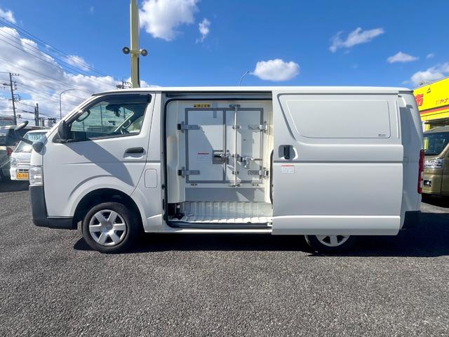 ハイエースバン -22度設定低温冷凍バン 左サイドドア 庫内内扉 リアドア90度ストッパー 衝突軽減ブレーキ 車線逸脱警報 オートハイビーム ナビTV バックモニター ETC キーレス AT車(4枚目)