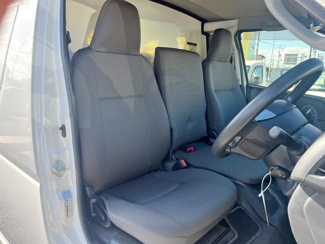 ハイエースバン -22度設定低温冷凍バン 左サイドドア 庫内内扉 リアドア90度ストッパー 衝突軽減ブレーキ 車線逸脱警報 オートハイビーム ナビTV バックモニター ETC キーレス AT車(20枚目)