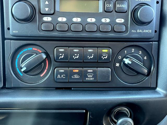 バネットトラック ＤＸロング　３０ＫＧ垂直式パワーゲート　荷台長２．７ｍロング　低床リアダブルタイヤ　ナビＴＶ　ＡＴ車（24枚目）