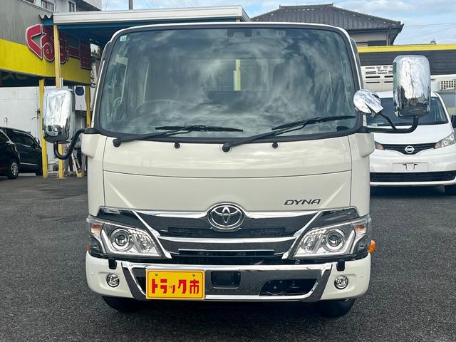 ダイナトラック 1.25トンWキャブ 4WD 荷台シマ鉄板貼り 衝突軽減ブレーキ 車線逸脱警報 ナビTV ETC リアヒーター付き オートハイビーム AT車(2枚目)