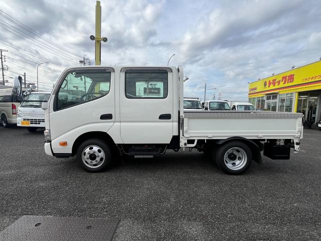 ダイナトラック 1.25トンWキャブ 4WD 荷台シマ鉄板貼り 衝突軽減ブレーキ 車線逸脱警報 ナビTV ETC リアヒーター付き オートハイビーム AT車(3枚目)