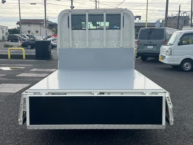 ダイナトラック 1.25トンWキャブ 4WD 荷台シマ鉄板貼り 衝突軽減ブレーキ 車線逸脱警報 ナビTV ETC リアヒーター付き オートハイビーム AT車(7枚目)