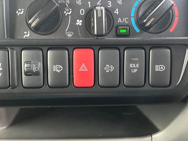 ダイナトラック 1.25トンWキャブ 4WD 荷台シマ鉄板貼り 衝突軽減ブレーキ 車線逸脱警報 ナビTV ETC リアヒーター付き オートハイビーム AT車(20枚目)