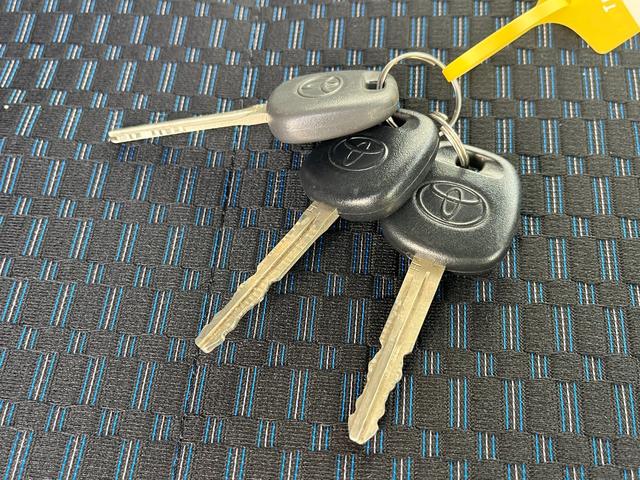 ダイナトラック 1.25トンWキャブ 4WD 荷台シマ鉄板貼り 衝突軽減ブレーキ 車線逸脱警報 ナビTV ETC リアヒーター付き オートハイビーム AT車(30枚目)