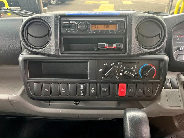 デュトロ 1.95トン全低床ダンプ コボレーン リアピン 鳥居アングル補強 衝突軽減ブレーキ 車線逸脱警報 アイドリングストップ ETC車載器 電動格納ミラー LEDヘッドライト AT車(24枚目)