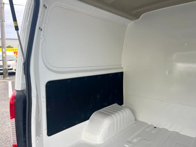 NV350キャラバンバン -20度設定冷蔵冷凍車 庫内2室式 左サイドドア 衝突軽減ブレーキ 車線逸脱警報 バックモニター ETC車載器 クリアランスソナー ドラレコ付き キーレス AT車(16枚目)