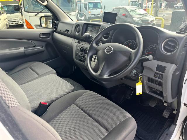 NV350キャラバンバン -20度設定冷蔵冷凍車 庫内2室式 左サイドドア 衝突軽減ブレーキ 車線逸脱警報 バックモニター ETC車載器 クリアランスソナー ドラレコ付き キーレス AT車(20枚目)