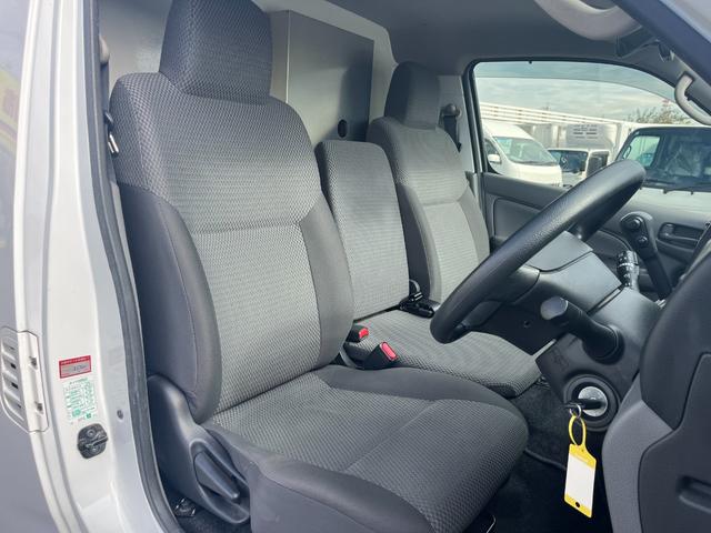 NV350キャラバンバン -20度設定冷蔵冷凍車 庫内2室式 左サイドドア 衝突軽減ブレーキ 車線逸脱警報 バックモニター ETC車載器 クリアランスソナー ドラレコ付き キーレス AT車(21枚目)