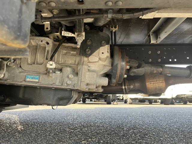 ダイナトラック 1.35トン10尺平ボディー 荷台カーテン幌付き 1KDディーゼルターボ 全低床リアWタイヤ ナビTV バックモニター ETC キーレス AT車 普通免許で運転OK(40枚目)