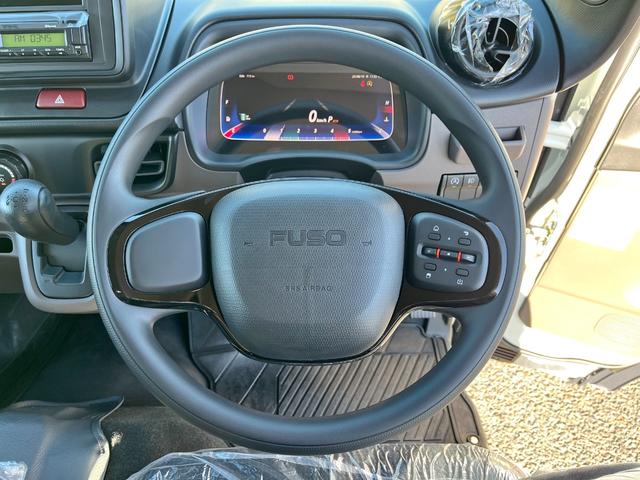 キャンター Ｗキャブ全低床　衝突軽減ブレーキ　車線逸脱警報　バックモニター　リアヒーター付き　ＬＥＤヘッドライト　イージーアクセスキー　登録済未使用　ＡＴ車（17枚目）