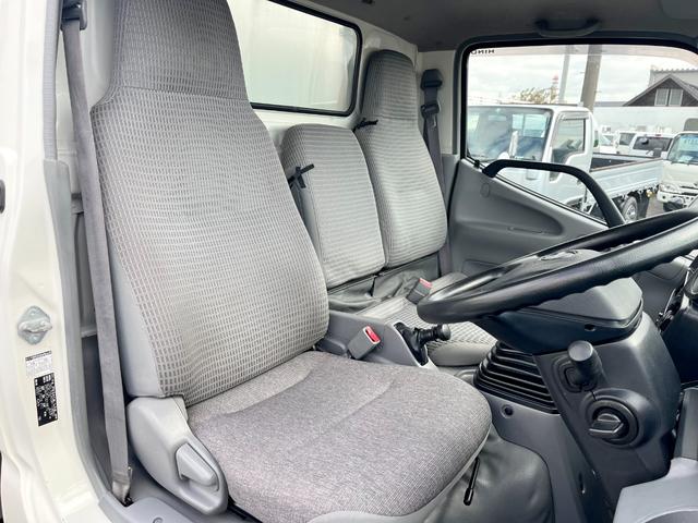 デュトロ -5度設定中温冷凍車 左サイドドア 衝突軽減ブレーキ 車線逸脱警報 坂道発進補助装置 バックモニター ETC スマートキー 5MT 積載2000KG(19枚目)