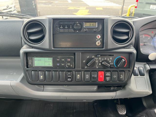 デュトロ -5度設定中温冷凍車 左サイドドア 衝突軽減ブレーキ 車線逸脱警報 坂道発進補助装置 バックモニター ETC スマートキー 5MT 積載2000KG(23枚目)