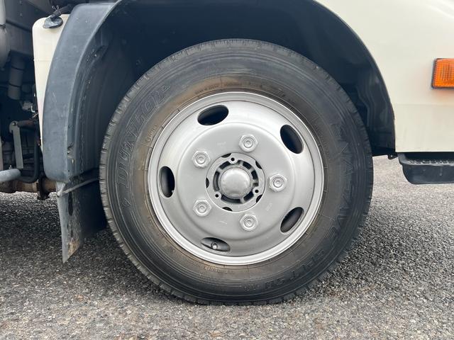 デュトロ -5度設定中温冷凍車 左サイドドア 衝突軽減ブレーキ 車線逸脱警報 坂道発進補助装置 バックモニター ETC スマートキー 5MT 積載2000KG(44枚目)