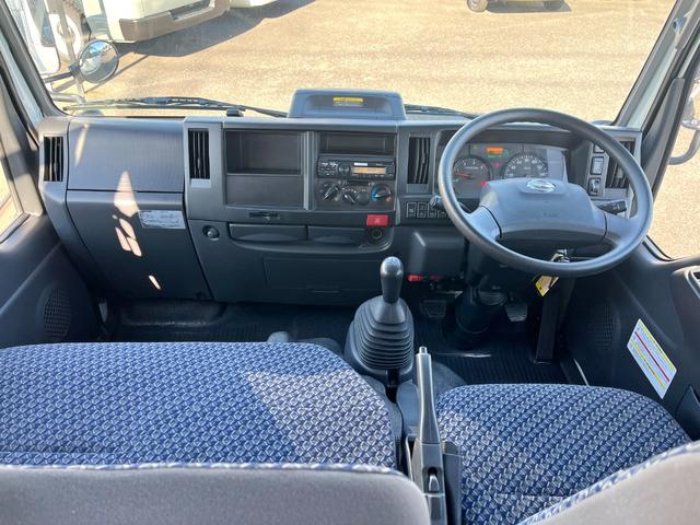 アトラストラック 1.55トンWキャブ 低床リアWタイヤ 衝突軽減ブレーキ 車線逸脱警報 坂道発進補助装置 ETC ドラレコ付き LEDヘッドライト 5MT(13枚目)