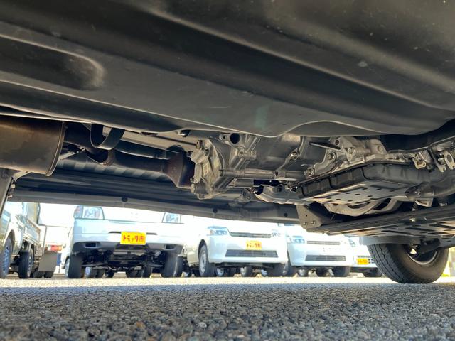 タウンエースバン ＧＬ　４ＷＤ　荷室収納棚付き　衝突軽減ブレーキ　車線逸脱警報　ナビ　バックモニター　ＥＴＣ　リアヒーター付き　ＬＥＤヘッドライト　キーレス　ＡＴ車（38枚目）