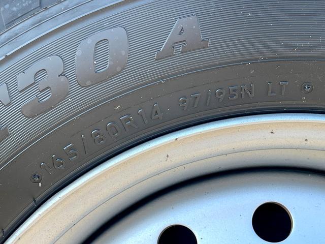 タウンエースバン ＧＬ　４ＷＤ　荷室収納棚付き　衝突軽減ブレーキ　車線逸脱警報　ナビ　バックモニター　ＥＴＣ　リアヒーター付き　ＬＥＤヘッドライト　キーレス　ＡＴ車（42枚目）