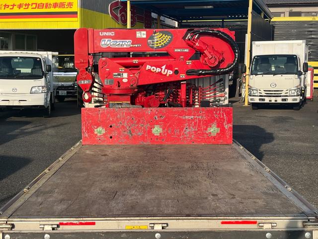 キャンター ２トン平簡易クレーン　ＵＮＩＣ４段クレーン　２．２２トン吊り　アウトリガー　過巻防止装置　衝突軽減ブレーキ　車線逸脱警報　ナビＴＶ　バックモニター　ＥＴＣ　キーレス　５ＭＴ（8枚目）