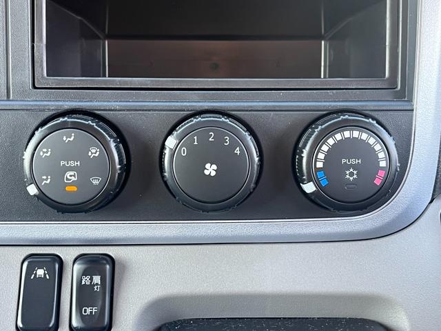 キャンター ２トン６人乗りＷキャブ　荷台床鉄板貼り　車線逸脱警報　リアヒーター付き　ＥＴＣ　ドラレコ　電動格納ミラー　５ＭＴ（20枚目）