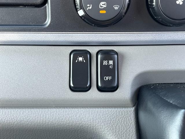 キャンター ２トン６人乗りＷキャブ　荷台床鉄板貼り　車線逸脱警報　リアヒーター付き　ＥＴＣ　ドラレコ　電動格納ミラー　５ＭＴ（21枚目）