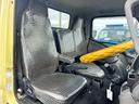 ２トン全低床平ボディー　荷台床鉄板貼り　車線逸脱警報　坂道発進補助装置　ナビＴＶ　バックモニター　ＥＴＣ　ドラレコ付き　キーレス　ＡＴ車（15枚目）