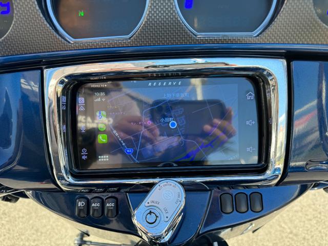 アメリカその他 ハーレーダビットソン　トライク　ＦＬＨＴＣＵＴＧ　パフォーマンスマシン製アルミＦ２１・Ｒ１８インチ　アレンネス製マフラー　ＰＭ製エアクリーナー　マンバ製バックギア　社外ハンドル　ＬＥＤヘッドライト・フォグ　ｃａｒｐｌａｙ対応ＤＡ（12枚目）