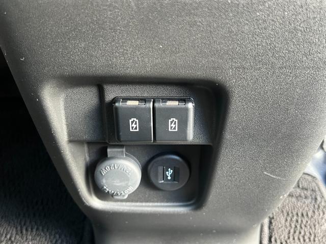 スペーシアカスタム ハイブリッドＸＳターボ　全方位カメラ付き９インチメモリーナビ　ＤＶＤ再生可能　両側電動パワースライドドア　ＥＴＣ　ドライブレコーダー　サーキュレーター　ヘッドアップディスプレイ　運転席シートヒーター　スズキコネクト（33枚目）