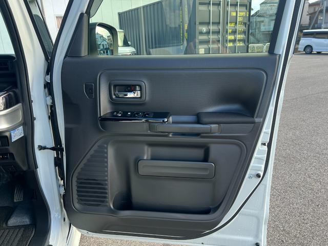 スペーシアカスタム ハイブリッドＸＳターボ　全方位カメラ付き９インチメモリーナビ　ＤＶＤ再生可能　両側電動パワースライドドア　ＥＴＣ　ドライブレコーダー　サーキュレーター　ヘッドアップディスプレイ　運転席シートヒーター　スズキコネクト（36枚目）